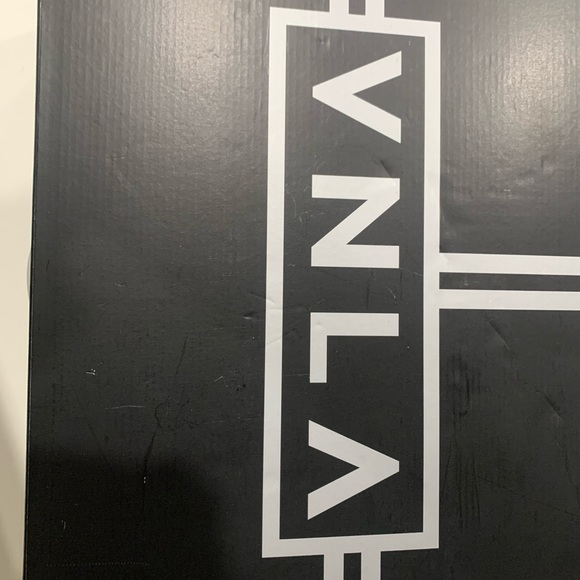 VNLA skates fame wheels. Worn once at indoor rink - Picture 1 of 6